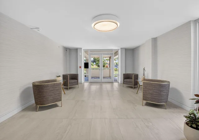 4th image of 2220 S Ocean Blvd, Delray Beach, FL 33483