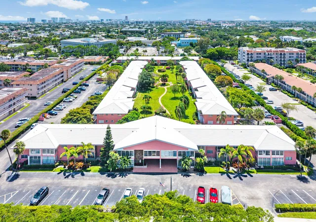 Homes for sale in Boca Raton, FL | 300 Ne 20th St #308, Boca Raton, FL 33431 | MLS# B26015765