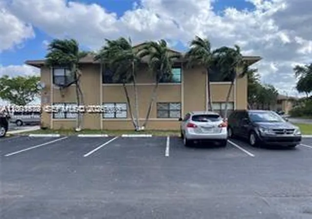 Homes for sale in Hialeah, FL | 2605 W 67th Pl #23-10, Hialeah, FL 33016 | MLS# A12001679
