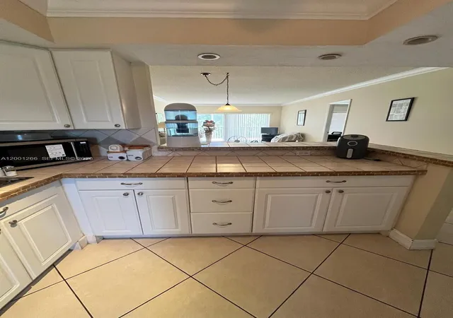 Homes for sale in Pompano Beach, FL | 3200 N Palm Aire Dr #407, Pompano Beach, FL 33069 | MLS# A12001266