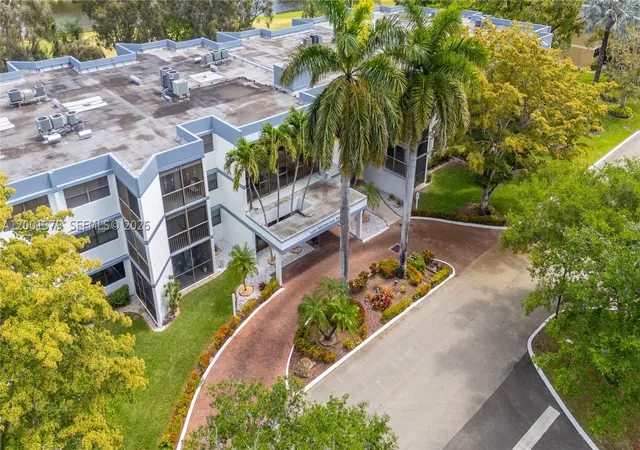 Photo 3 of Condo for sale at 16251 Golf Club Rd #311, Weston, FL 33326 | MLS# A12001379 | Listing updated on 2026-09-15