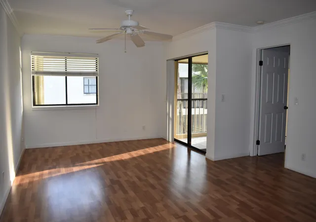 3rd image of 3374 Perimeter Dr, Greenacres, FL 33467 | MLS# B26016080