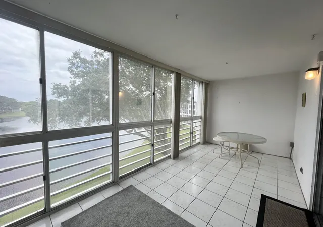 Homes for sale in Deerfield Beach, FL | 4116 Cambridge E, Deerfield Beach, FL 33442 | MLS# B26016196