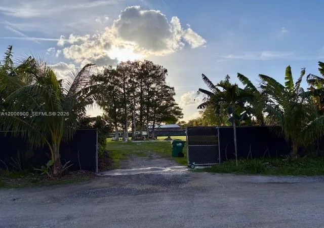 4th image of Unincorporated, Miami, FL 33187 | MLS# A12000900