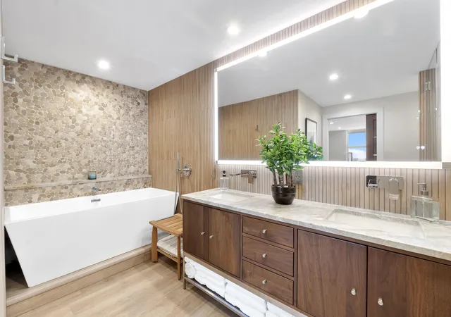 2nd image of 3015 N Ocean Blvd #19F, Fort Lauderdale, FL 33308 | MLS# B26016302