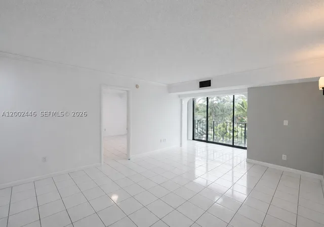 4th image of 77 Crandon Blvd, Key Biscayne, FL 33149