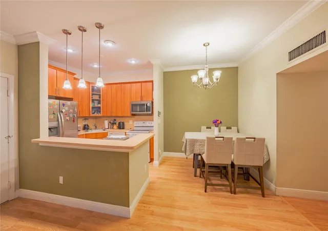 Homes for sale in Tamarac, FL | 9614 W Mcnab Rd #204, Tamarac, FL 33321 | MLS# B26016311