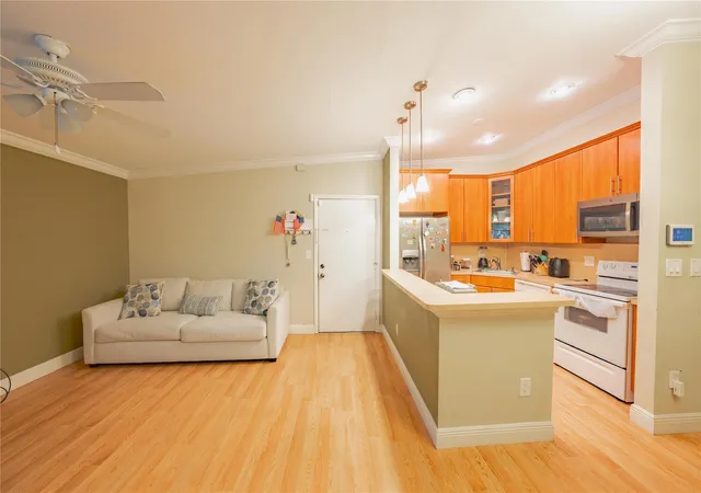 Homes for sale in Tamarac, FL | 9614 W Mcnab Rd #204, Tamarac, FL 33321 | MLS# B26016311