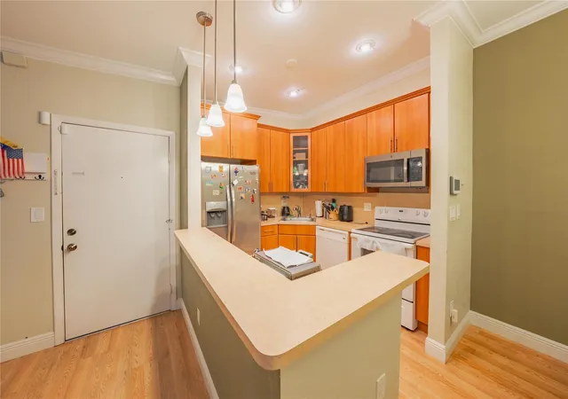 Homes for sale in Tamarac, FL | 9614 W Mcnab Rd #204, Tamarac, FL 33321 | MLS# B26016311