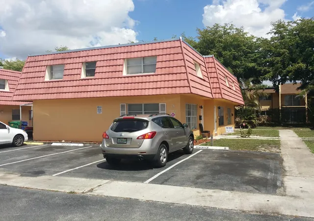 1st image of 5333 Nw 27th St #B3, Lauderhill, FL 33313 | MLS# B26016372