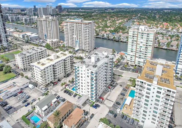 2nd image of 1701 S Ocean Dr, Hollywood, FL 33019