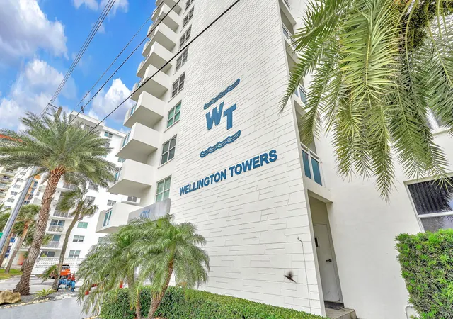 3rd image of 1701 S Ocean Dr #203, Hollywood, FL 33019 | MLS# B26016392