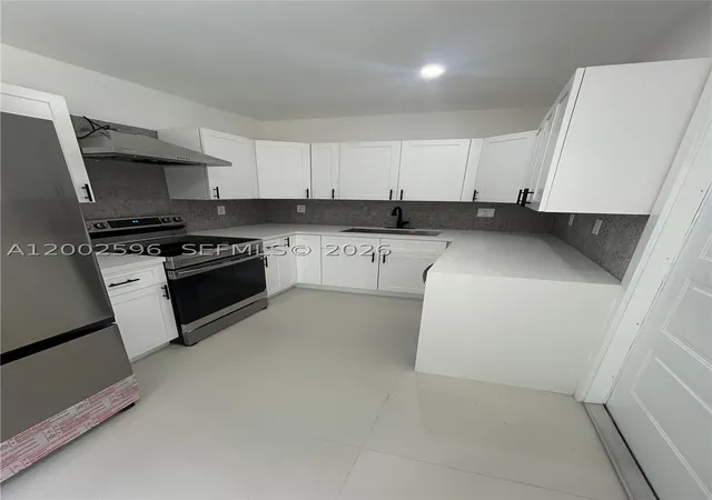 5th image of 1242 Ne 145Th St, Miami, FL 33161 | MLS# A12002596