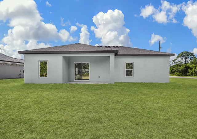 Homes for sale in Vero Beach, FL | 7945 105Th Ct, Vero Beach, FL 32967 | MLS# B26016491