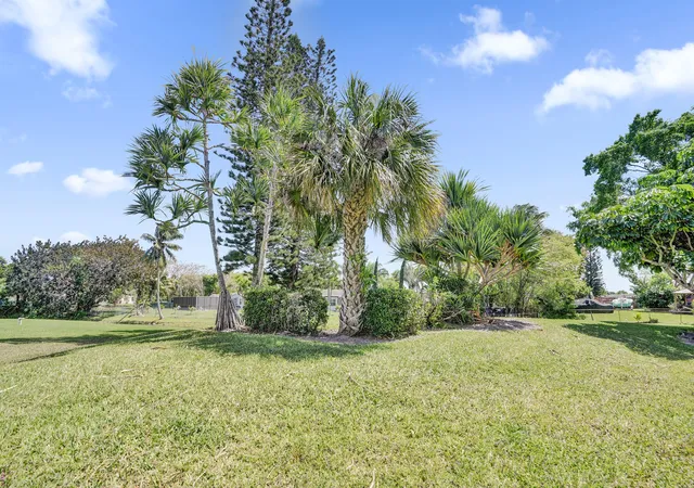 Homes for sale in Margate, FL | 6670 Royal Palm Boulevard, Margate, FL 33063 | Houzeo