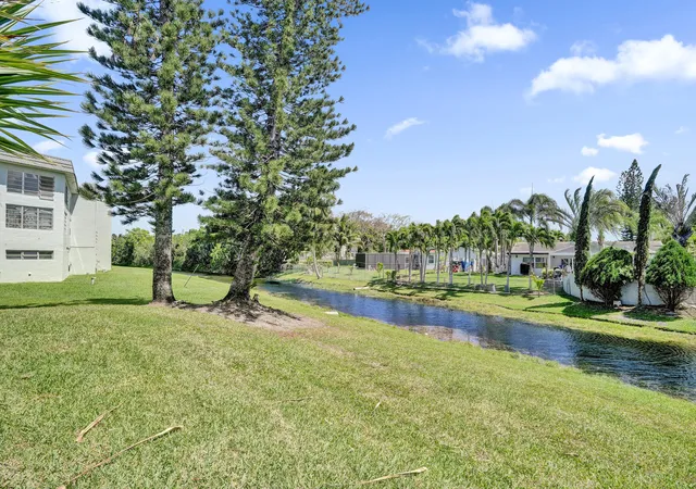 Homes for sale in Margate, FL | 6670 Royal Palm Boulevard, Margate, FL 33063 | Houzeo
