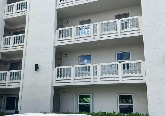 Homes for sale in Lake Worth, FL | 6768 N 10Th Ave N #209, Lake Worth, FL 33467 | MLS# B26016544