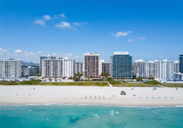 Photo 4 of Condo for sale at 5757 Collins Ave #1104, Miami Beach, FL 33140 | MLS# A12002821 | Listing updated on 2026-10-08