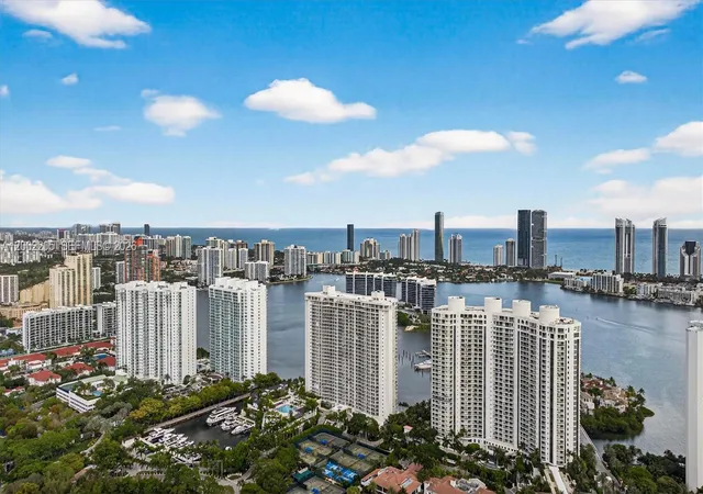 4th image of 7000 Island Blvd #PH-02, Aventura, FL 33160 | MLS# A12002205
