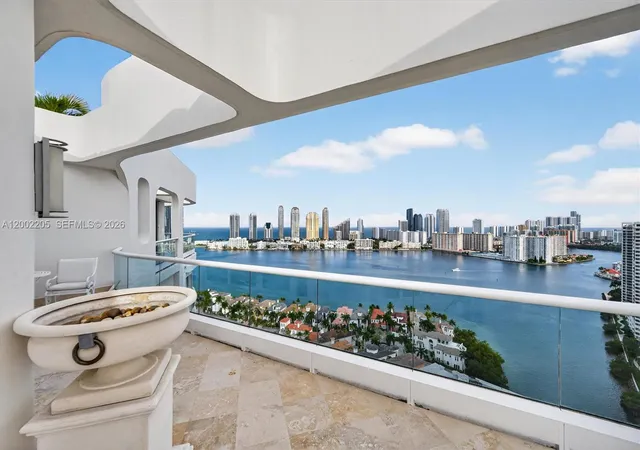 5th image of 7000 Island Blvd #PH-02, Aventura, FL 33160 | MLS# A12002205