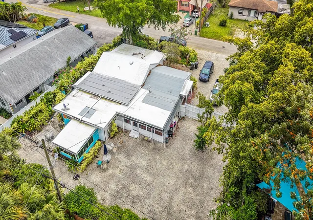Homes for sale in Fort Lauderdale, FL | 1005 Ne 17Th St, Fort Lauderdale, FL 33305 | MLS# B26016744
