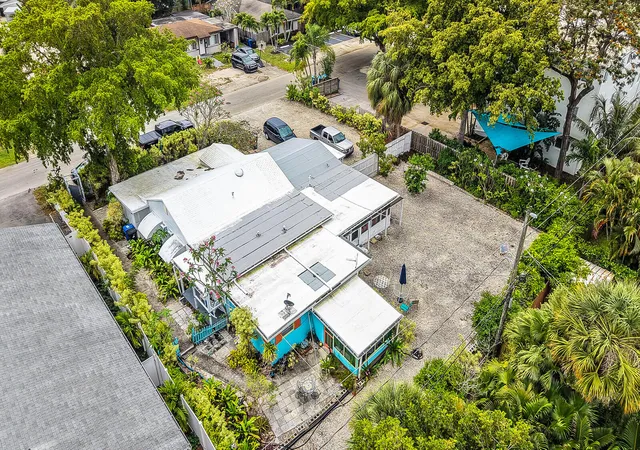 Homes for sale in Fort Lauderdale, FL | 1005 Ne 17Th St, Fort Lauderdale, FL 33305 | MLS# B26016744
