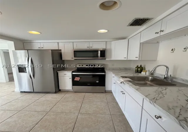 3rd image of 1401 Sw 134Th Way #106C, Pembroke Pines, FL 33027 | MLS# A12002849