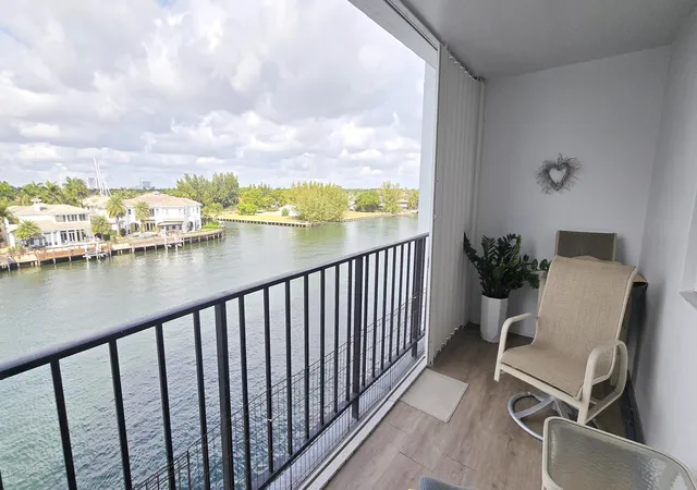 Homes for sale in Hollywood, FL | 1400 S Ocean Dr #505, Hollywood, FL 33019 | MLS# B26016950