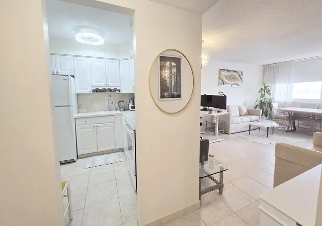 5th image of 1400 S Ocean Dr #505, Hollywood, FL 33019 | MLS# B26016950