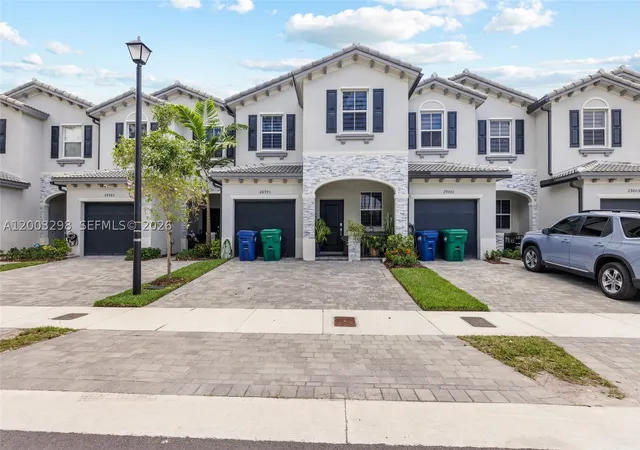Photo 2 of Townhouse for sale at 28993 Sw 162nd Ct, Homestead, FL 33033 | MLS# A12003298 | Listing updated on 2026-05-05