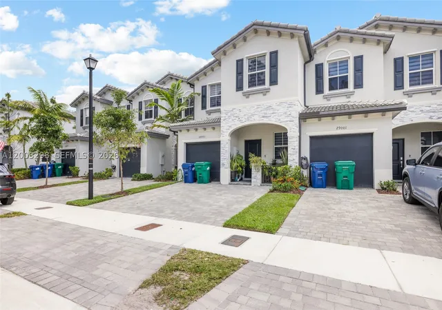 Photo 3 of Townhouse for sale at 28993 Sw 162nd Ct, Homestead, FL 33033 | MLS# A12003298 | Listing updated on 2026-05-05