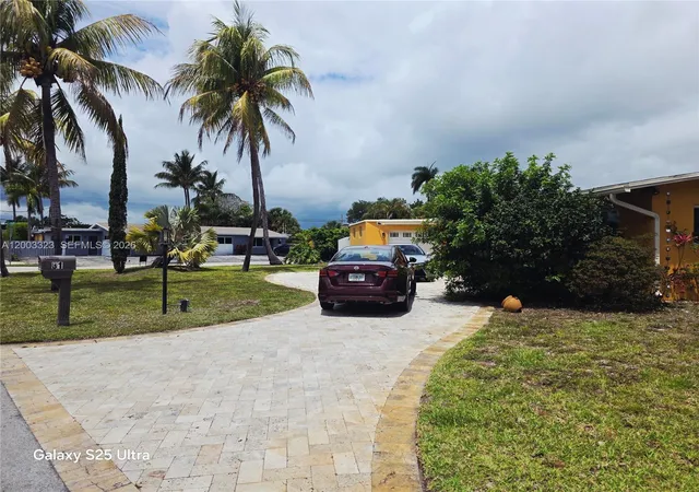 2nd image of 31 Ne 27th Dr, Wilton Manors, FL 33334 | MLS# A12003323