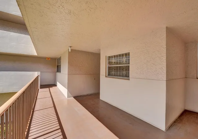4th image of 1811 Sabal Palm Dr, Plantation, FL 33324