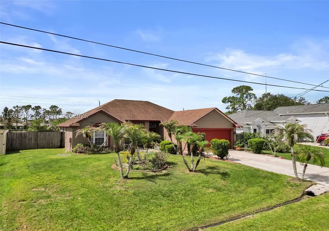 Photo 3 of Single family home for sale at 6030 Nw Wolverine Rd, Port St Lucie, FL 34986 | MLS# A12003422 | Listing updated on 2026-08-03