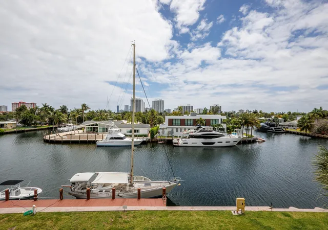 3rd image of 301 Golden Isles Dr, Hallandale Beach, FL 33009