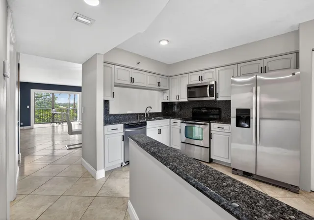 Homes for sale in Pompano Beach, FL | 2206 S Cypress Bend Dr #401, Pompano Beach, FL 33069 | MLS# B26017268