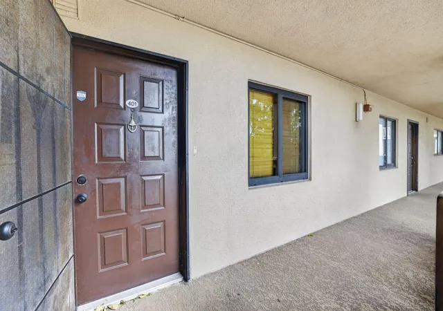 Homes for sale in Pompano Beach, FL | 2206 S Cypress Bend Drive, Pompano Beach, FL 33069 | Houzeo