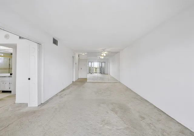 Homes for sale in Lauderdale By The Sea, FL | 1500 S Ocean Blvd #1101, Lauderdale By The Sea, FL 33062 | MLS# B26017286
