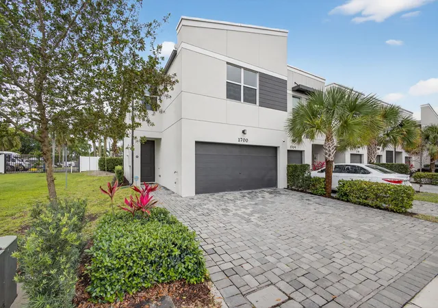 2nd image of 1700 Lindley St, Mangonia Park, FL 33407 | MLS# B26017357