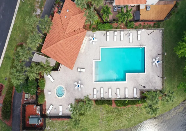 2nd image of 5803 Fox Holw Dr, Boca Raton, FL 33486