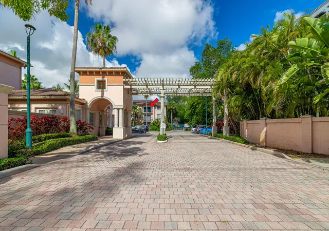 Homes for sale in Fort Lauderdale, FL | 2009 Se 10th Ave #309, Fort Lauderdale, FL 33316 | MLS# B26017474