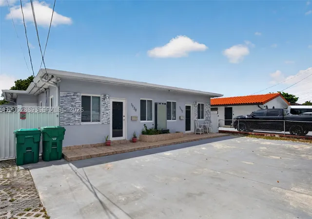 2nd image of 1130 Nw 34Th Ave, Miami, FL 33125 | MLS# A12002889