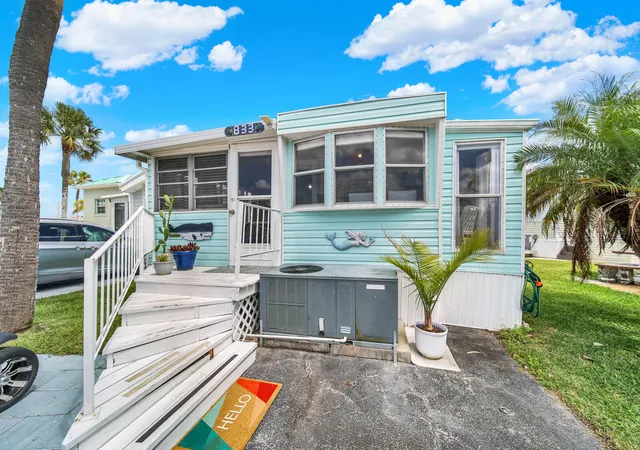 Homes for sale in Jensen Beach, FL | 833 Nettles Blvd, Jensen Beach, FL 34957 | MLS# B26017590