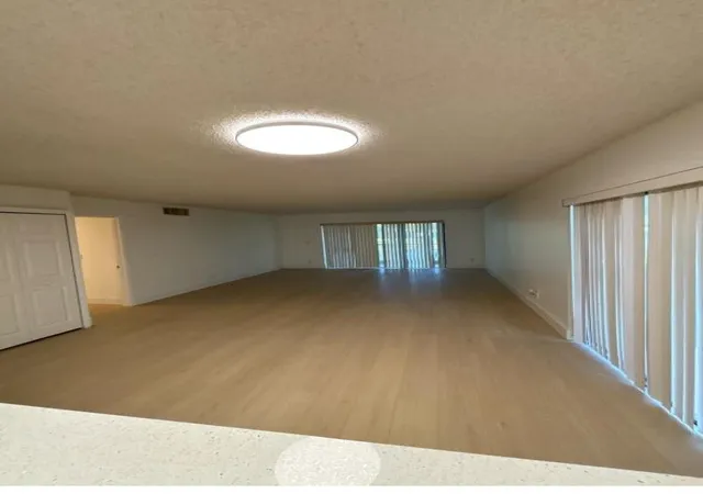 Homes for sale in Weston, FL | 235 Lakeview Drive, Weston, FL 33326 | Houzeo