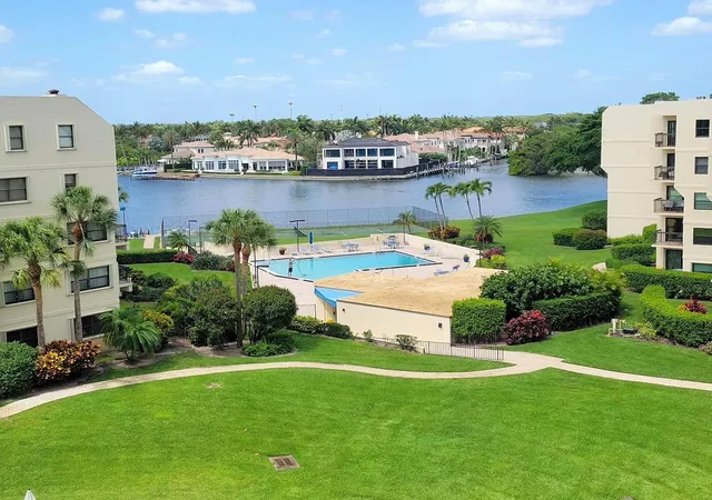Homes for sale in North Palm Beach, FL | 370 Golfview Rd #503, North Palm Beach, FL 33408 | MLS# B26017709