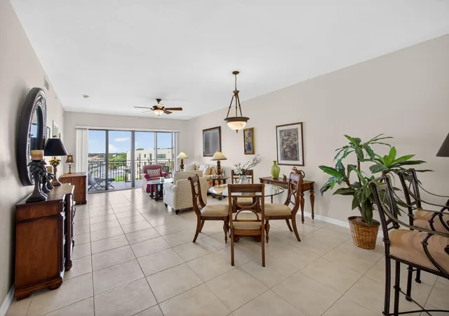 5th image of 370 Golfview Rd, South Palm Beach, FL 33408