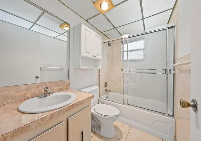 Homes for sale in Delray Beach, FL | 869 S Flanders S, Delray Beach, FL 33484 | MLS# B26017832
