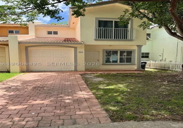 Photo 1 of Townhouse for sale at 941 Sw 6th Pl, Florida City, FL 33034 | MLS# A12004325 | Listing updated on 2026-08-17