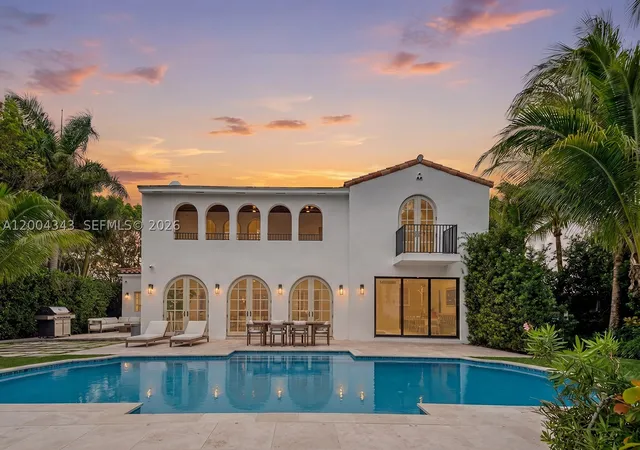 3rd image of 5763 Pine Tree Dr, Miami Beach, FL 33140 | MLS# A12004343