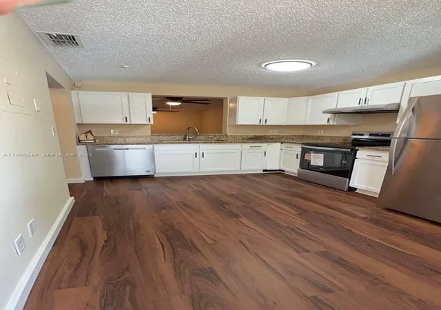 Homes for sale in North Lauderdale, FL | 8011 Southgate Blvd #L8, North Lauderdale, FL 33068 | MLS# A11998246